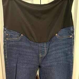 Maternity cropped jeans